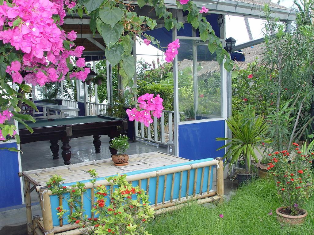 The White Pearl Beach Club Guest house 3*