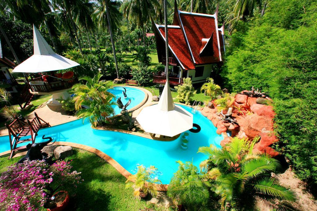 Coco Palace Resort Nai Harn