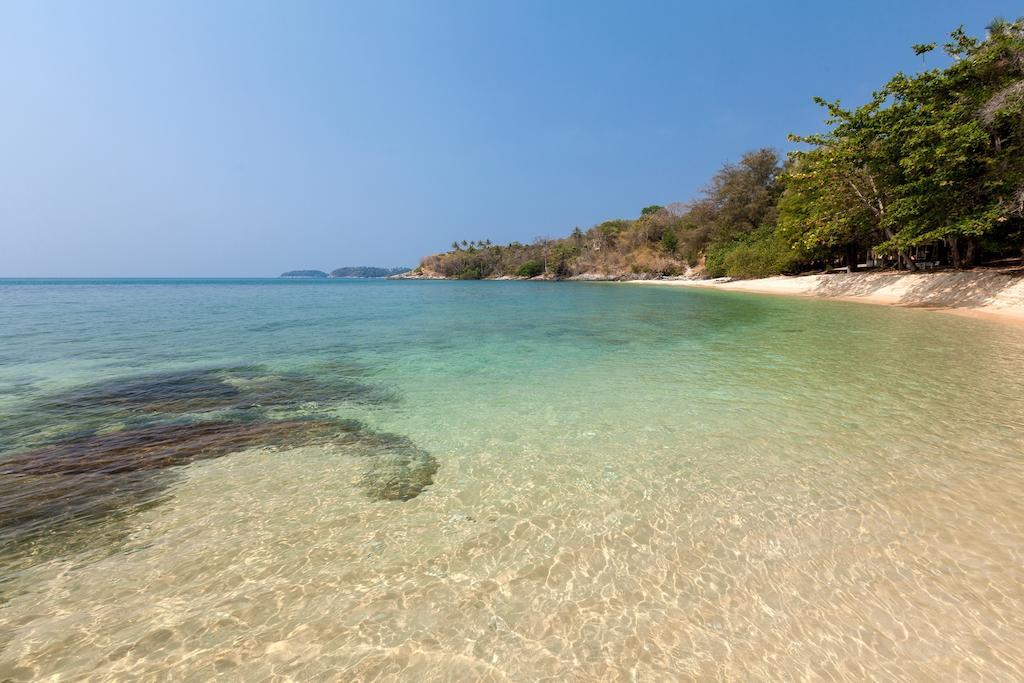 Pousada Baan Khunying - Secluded Phuket Beachfront Villa