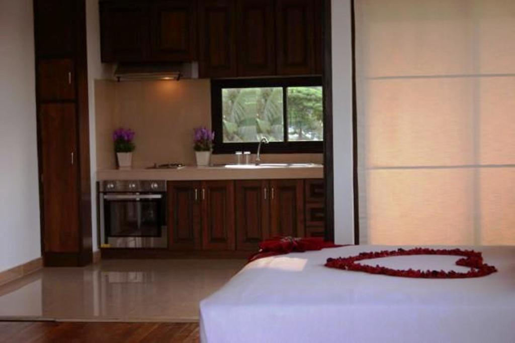 Lakeview Condotel 3*