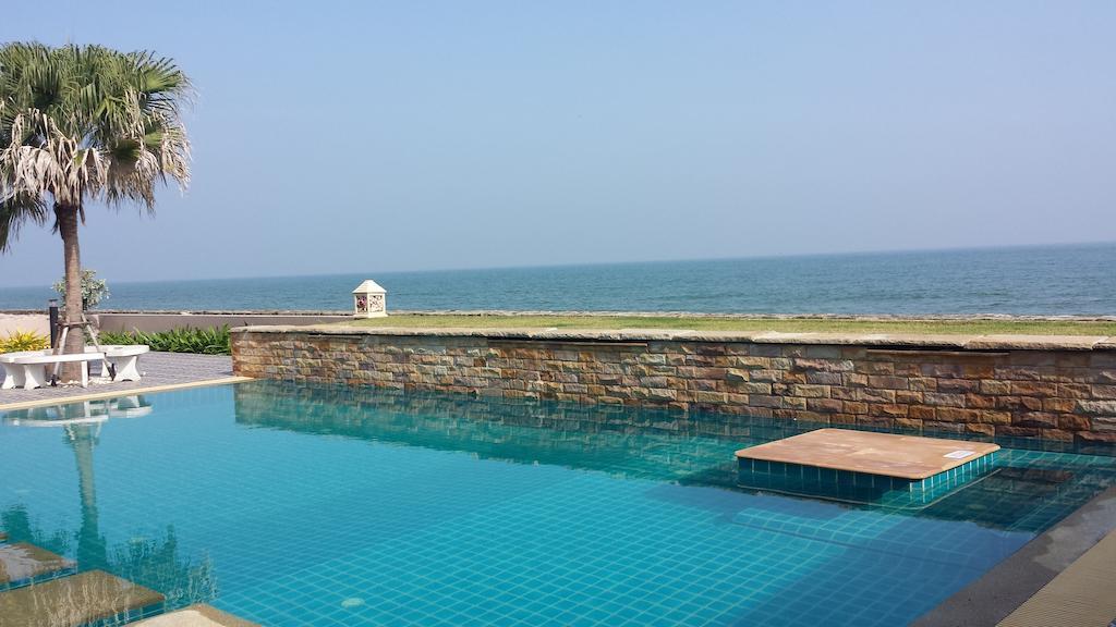 Baan Caruso Apartment *