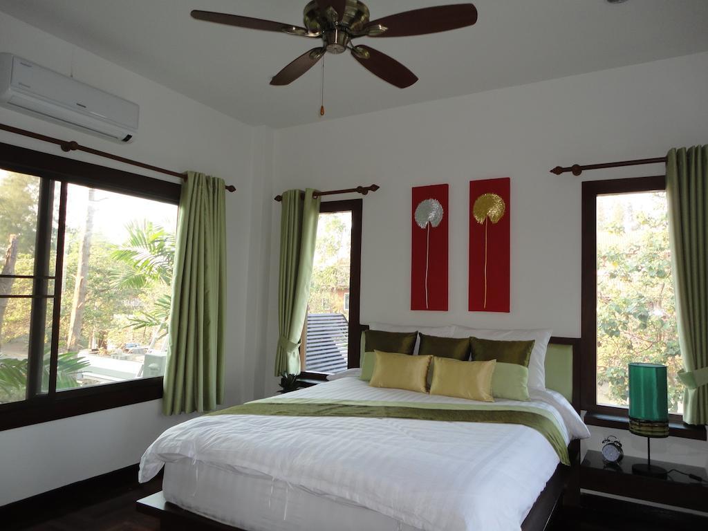 Baan Caruso Haad Chao Samran