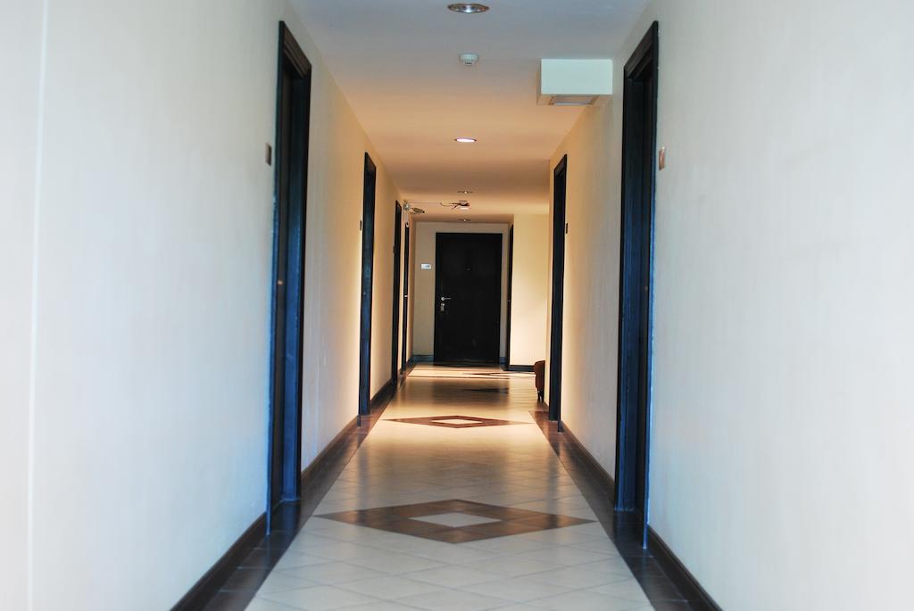 Hotel Grand Marina