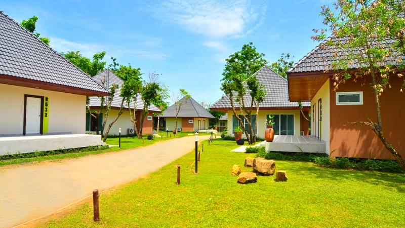 Hotel Lakeside By Mida Kanchanaburi