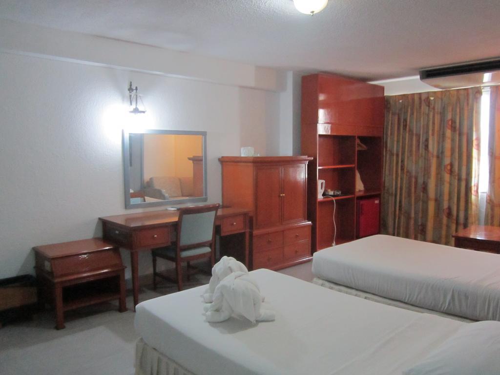 Lopburi Inn Hotel