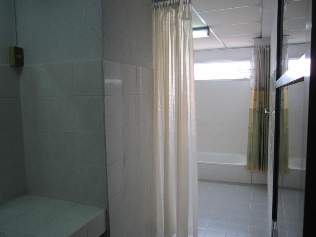 Lopburi Inn Hotel