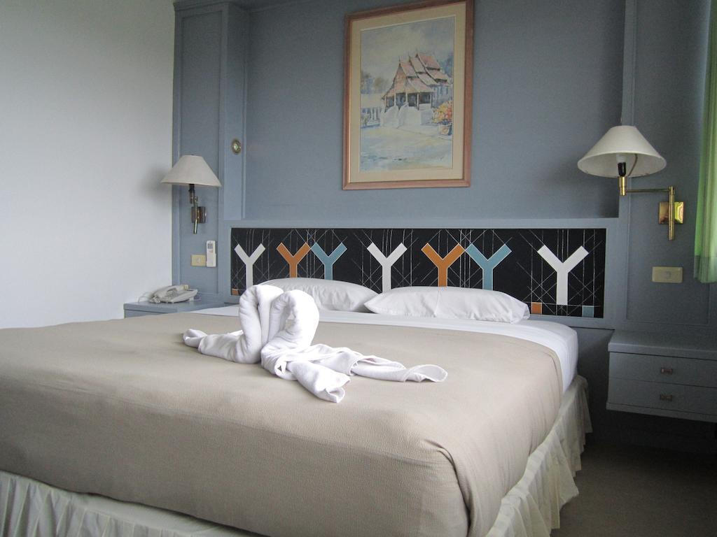 Hotel Lopburi Inn Hotel