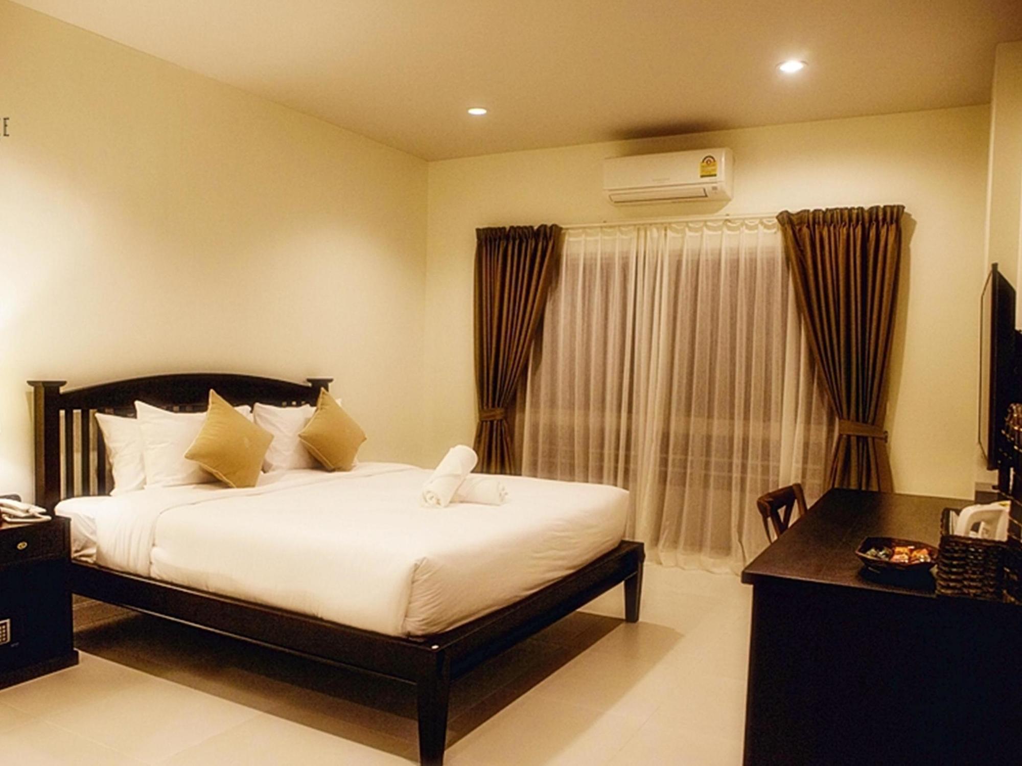 Koranaree Courtyard Boutique