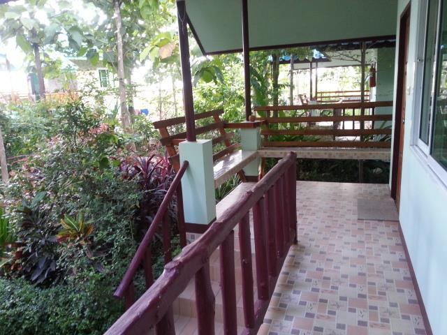Resort Bansuansak 2*