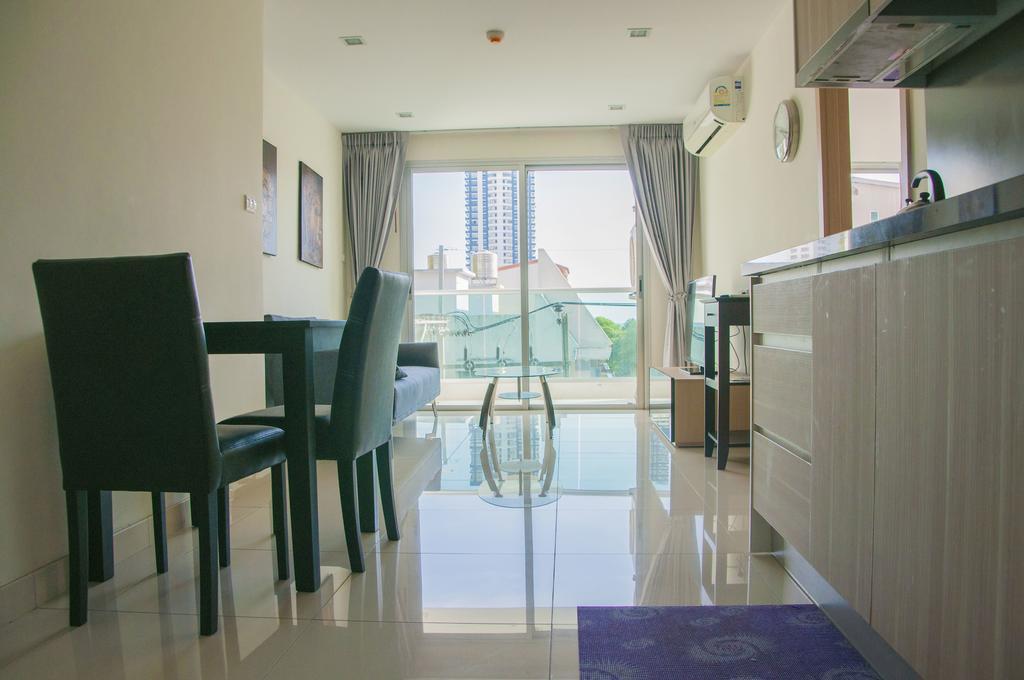 Laguna Bay 1