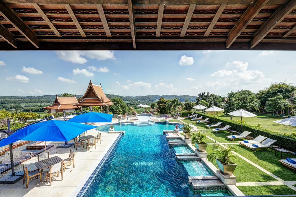 Resort Baan Souchada &