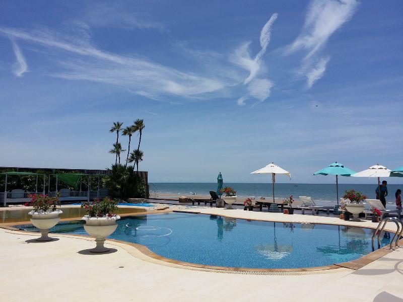 Apartment My Family By Jitkarn Hua Hin