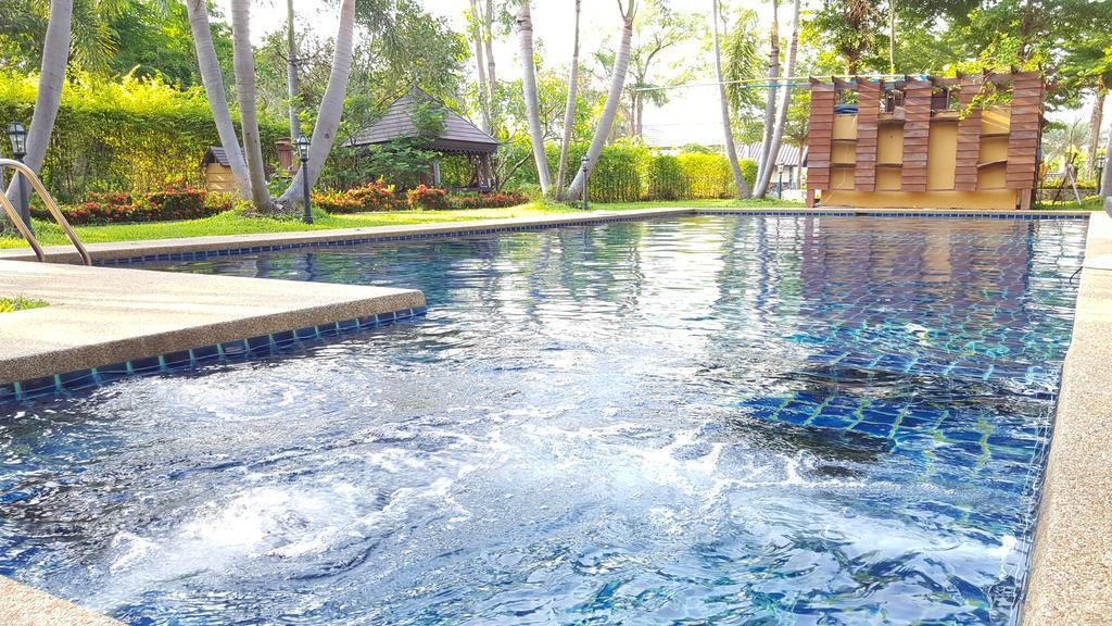 Villa Prachuap Garden View