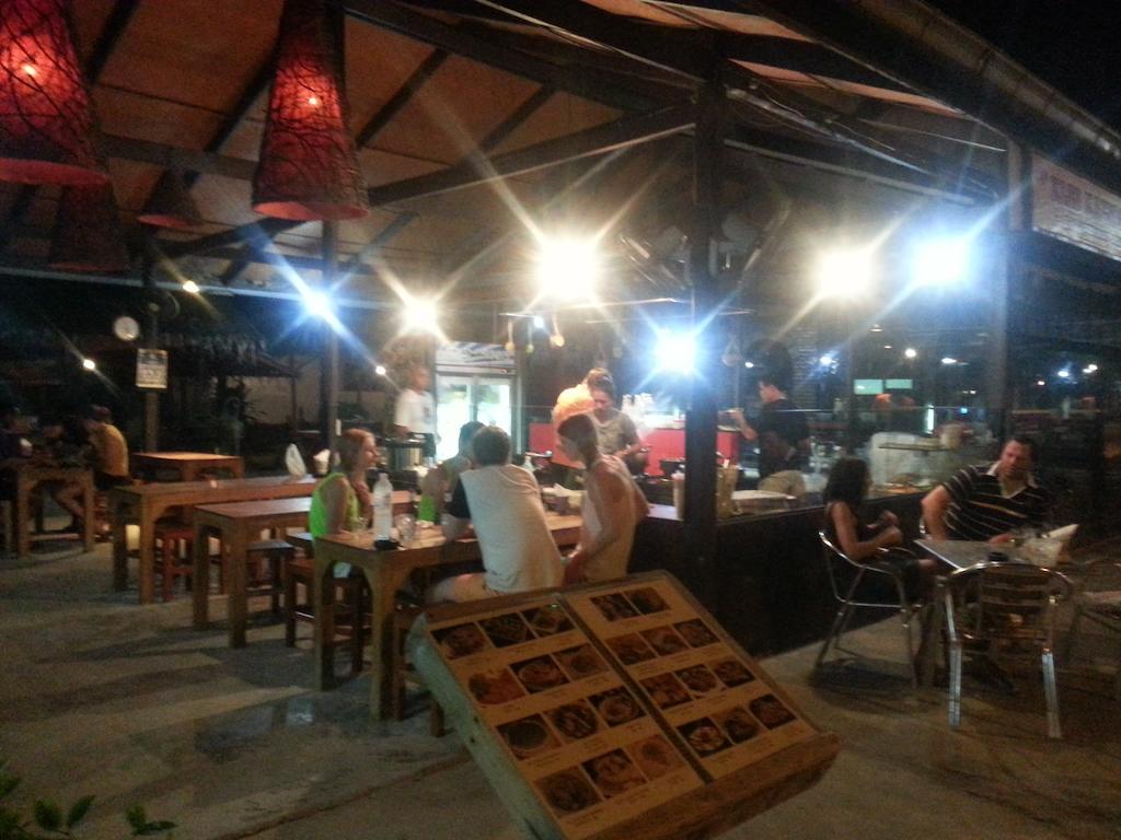 Hostel Wok & The Much