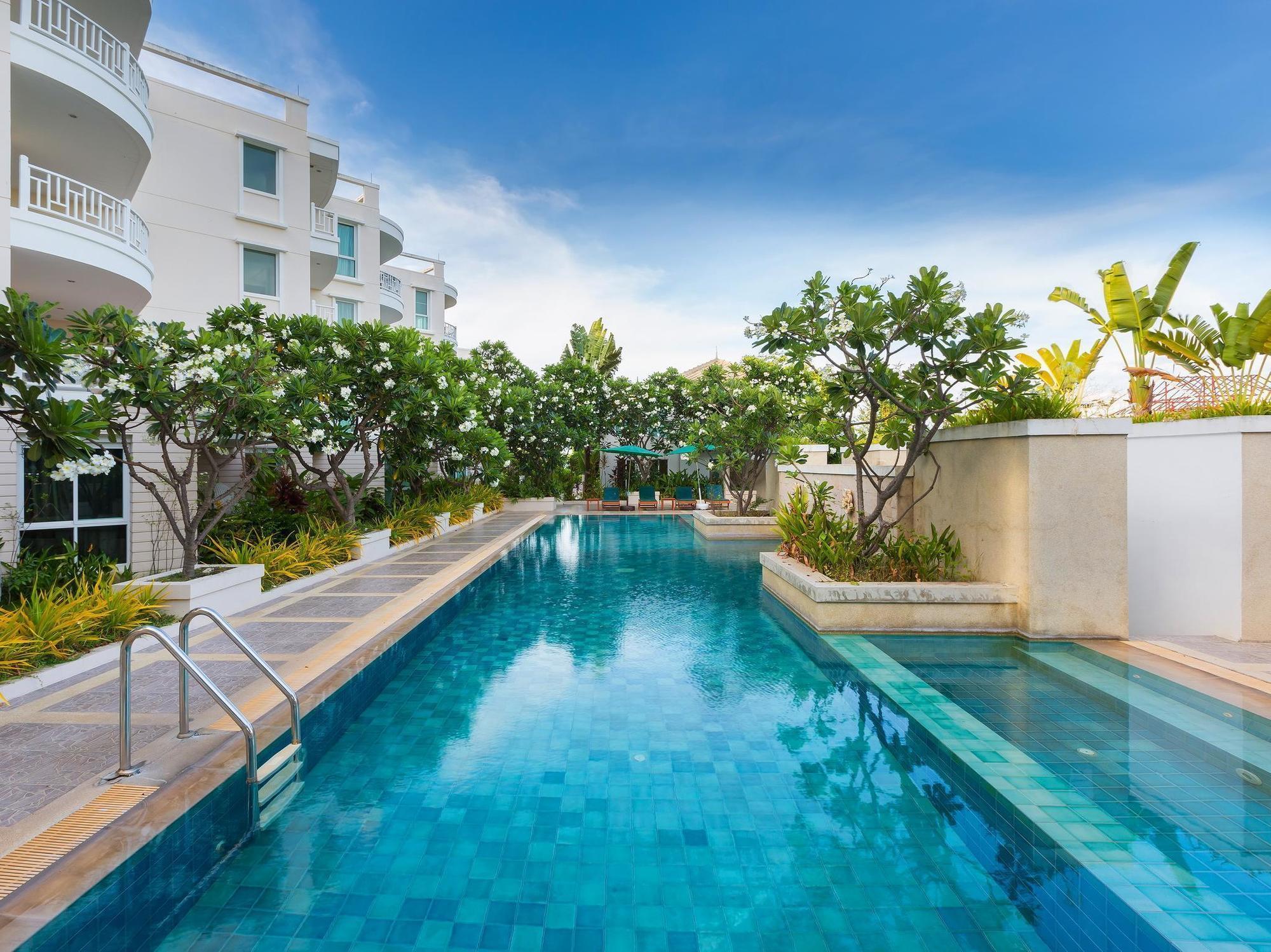 Baan Poolom Beachfront Hua Hin