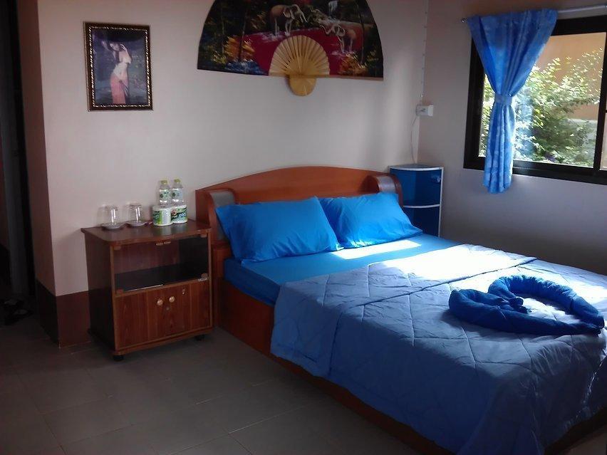 Guest house Baan Chai Lay Krua Tonhom *