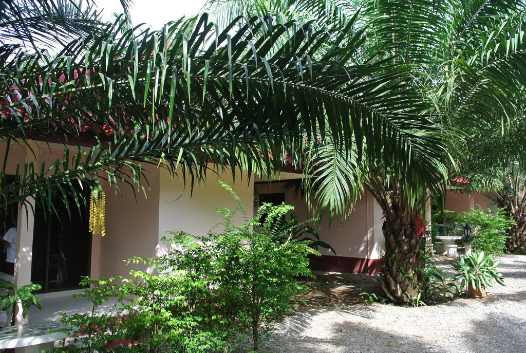 Lodge Bantatuk & Restaurant *