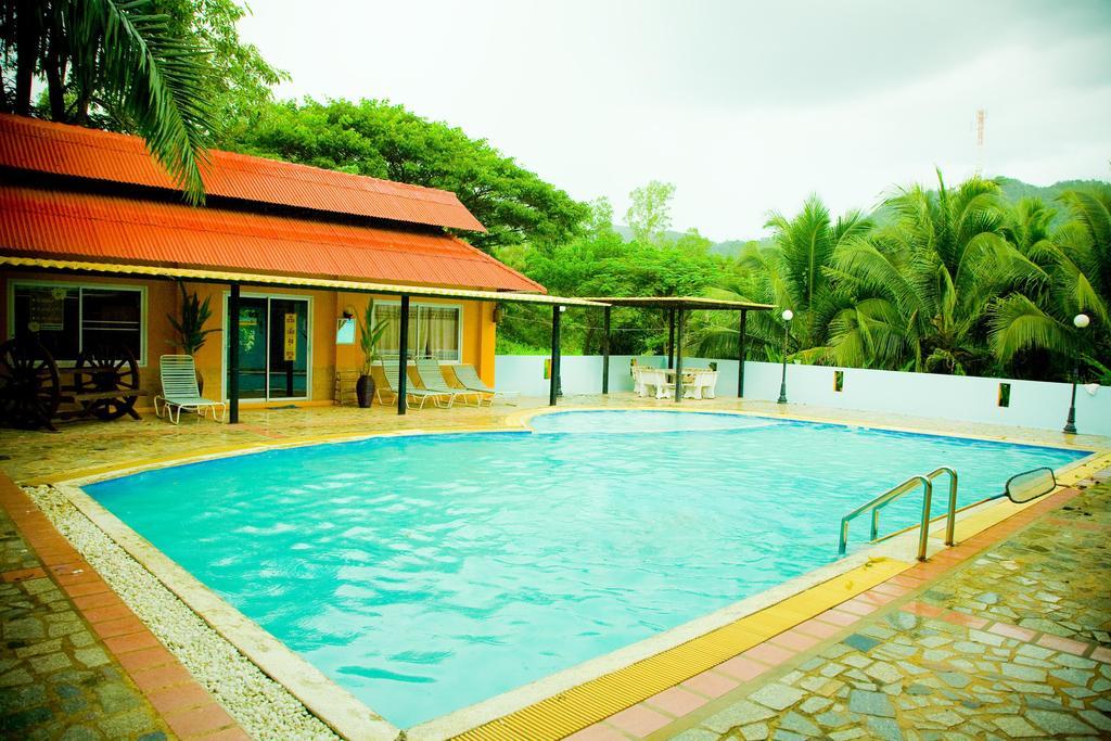 Resort Huaykhakhaeng Country Ban Rai (Uthai Thani)
