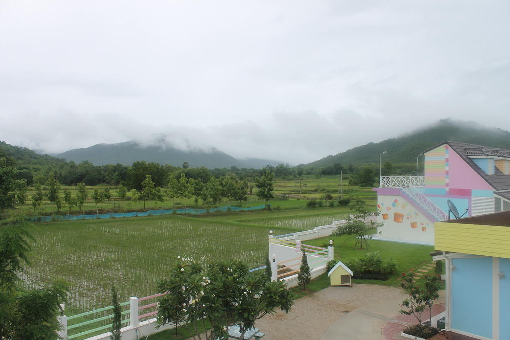 Chiangkhan Gallery