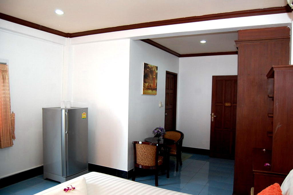Greenvale Serviced