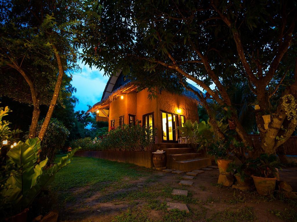Resort Baan Pong Tara 3*