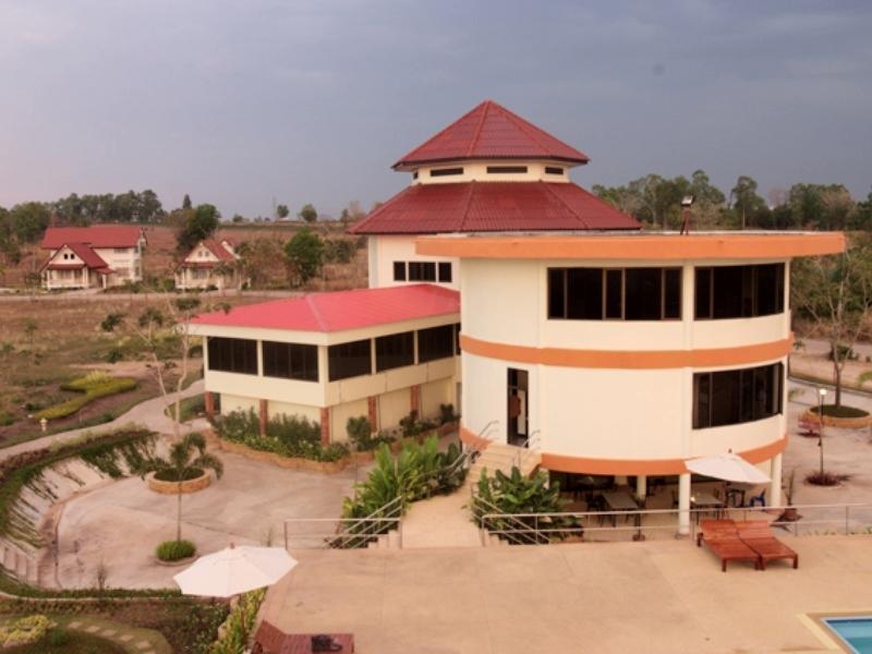 Hotel Goldenland & Camp