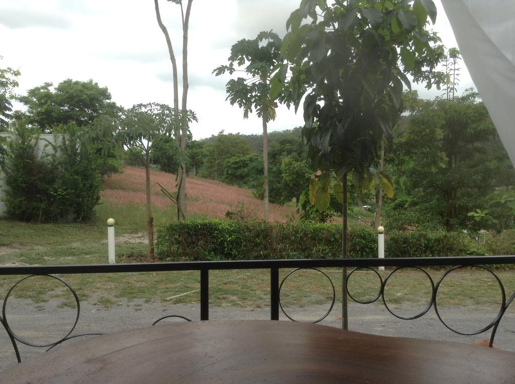 Resort Khunkhao Tamnanprai