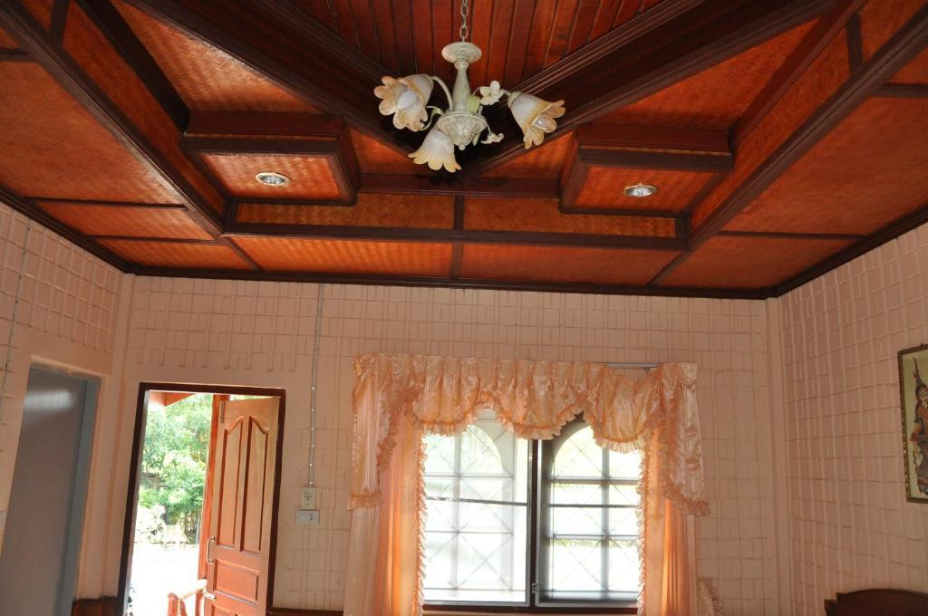 Charm Beach Resort Ko Pha Ngan