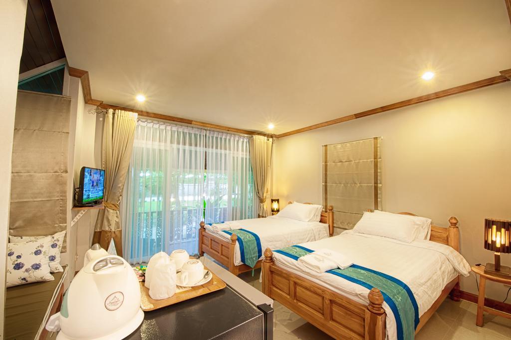 Resort Baan Nam Pen