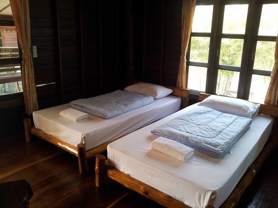 Hotel Khontong Ban Mai Ta Saeng