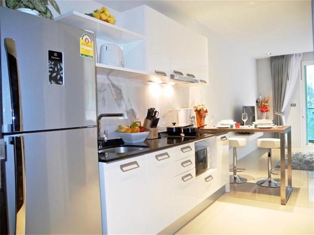 Apartamento Emerald New With Balcony Patong