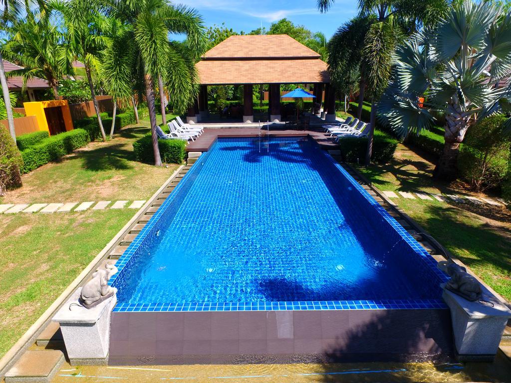 Villa Naiharn Garden