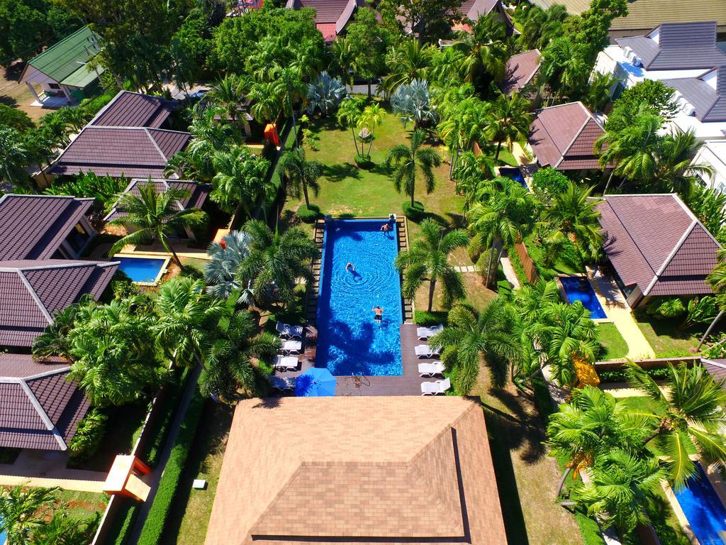 Villa Naiharn Garden *