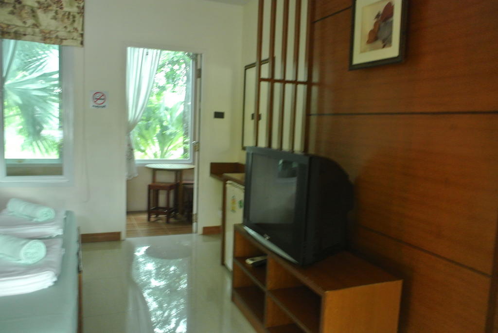 Resort Baan Suan Juree Punsuk Suphan Buri