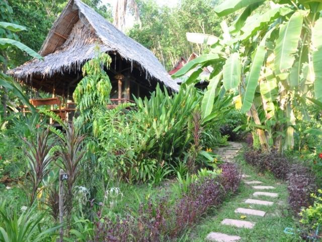Hotel Tenta Nakara And Restaurant 2*