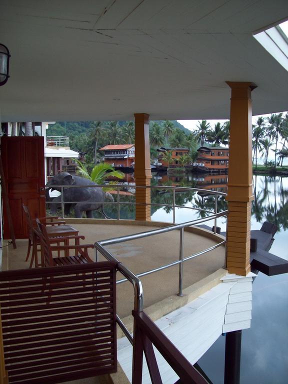 Hotel Aunchaleena Front Resort, Koh Chang