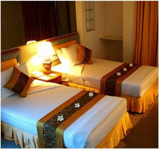 Resort Royal Gems Golf Nakhon Pathom