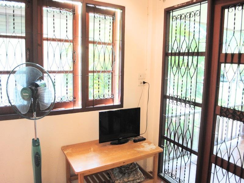 Hotel Baannoksuan Samui 3*
