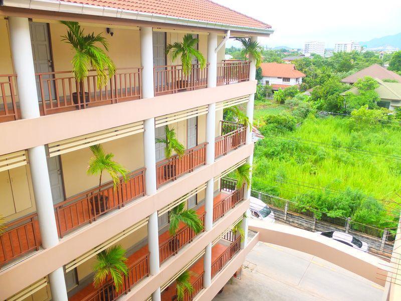 Apartment Sawasdee Mansion Chonburi