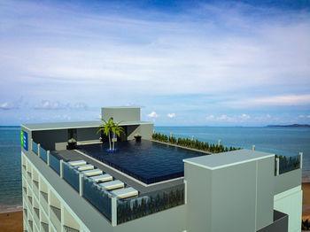 Rodina Jomtien Beach