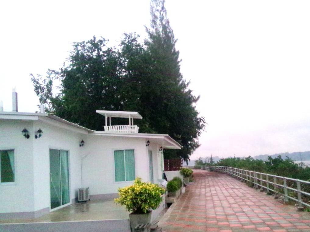 Hotel Aenguy Sabey Chiangkhan 2*