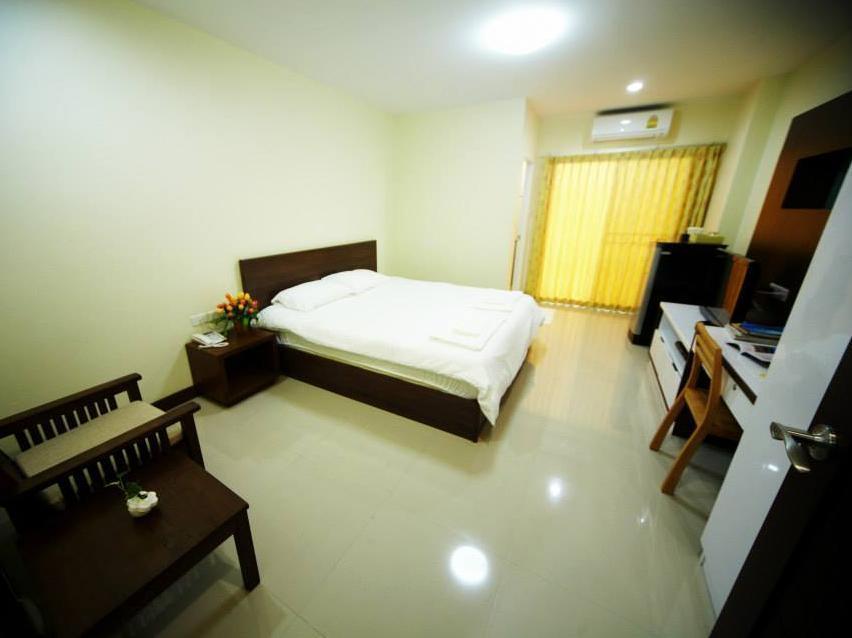Apartment Place Serviced 1