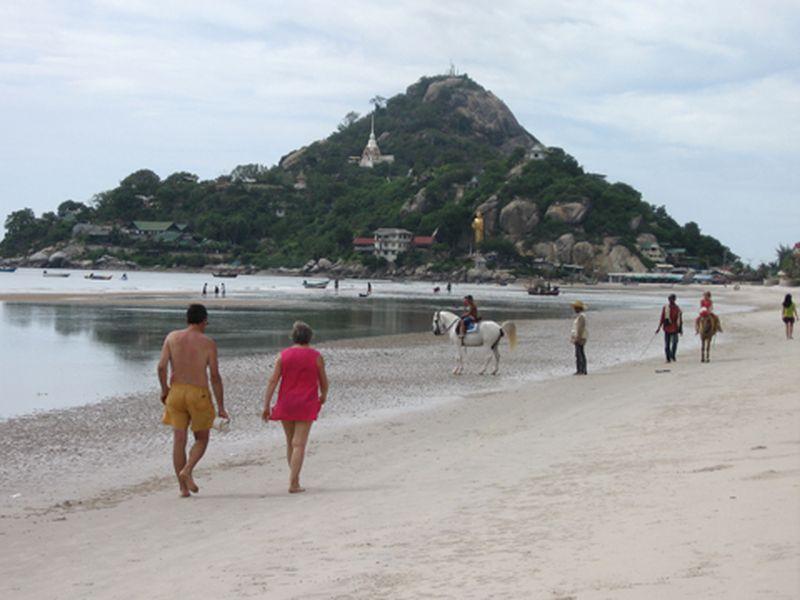 Hotel Baan Fahslalom Hua Hin