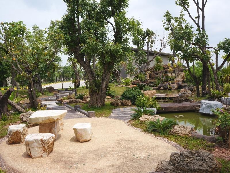 Resort Garden