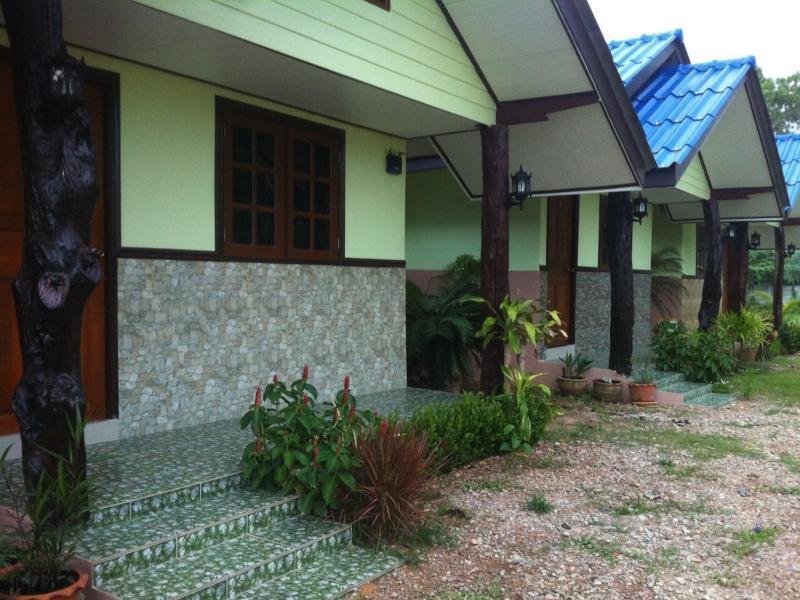 Resort Khemthong 2 Trang