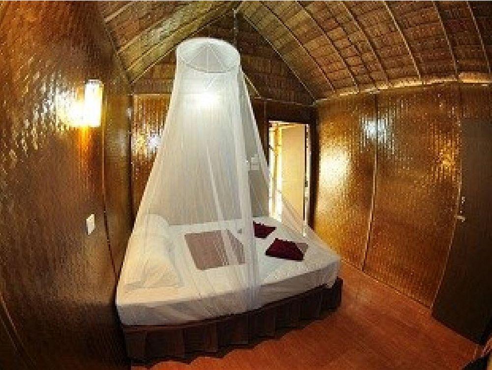 Hotel Phutawan Bamboo Phi Phi Don