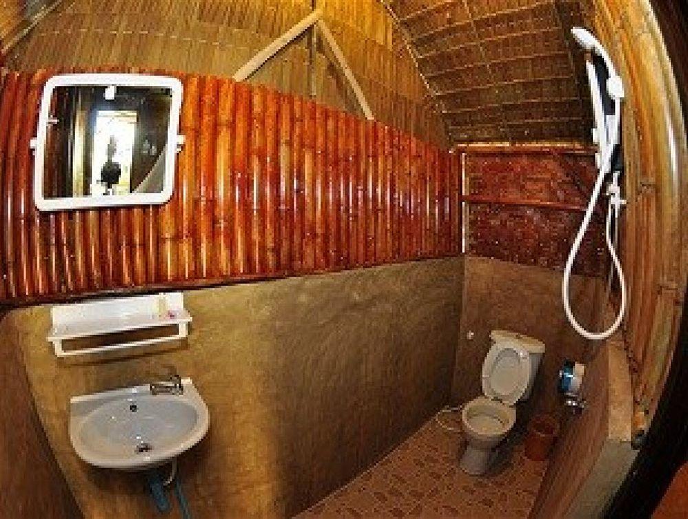 Hotel Phutawan Bamboo 2*