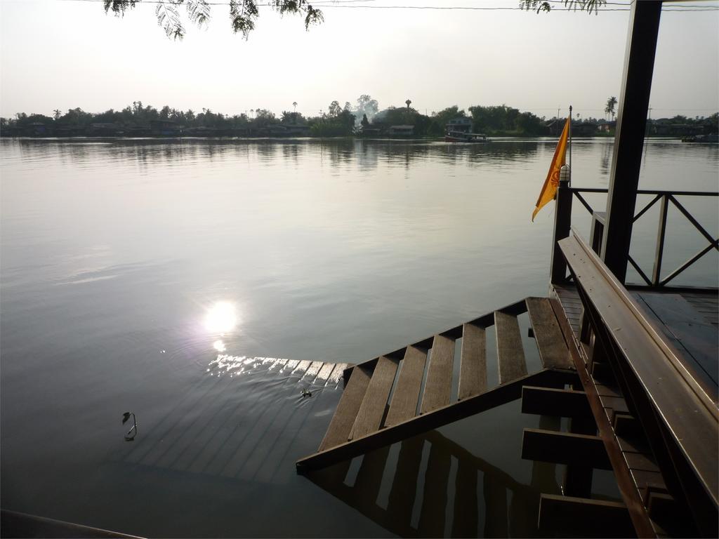 Ingnatee Pathum Thani