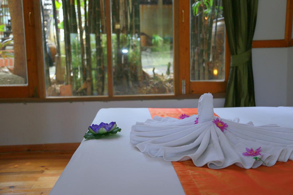 Hotel Reuanthai Village 2*
