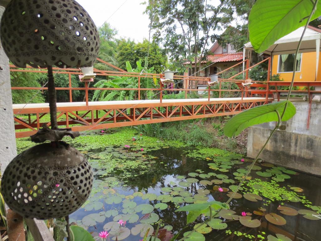 Ban Tonnam Suan Phueng
